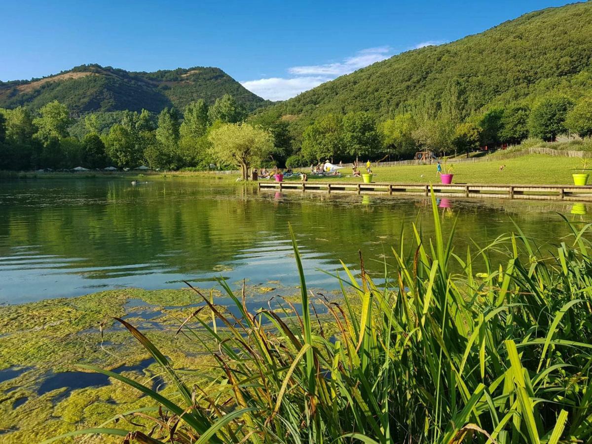 Готель Vvf Sud Aveyron Brusque Екстер'єр фото